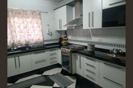 Casa à venda com 302m², 4 quartos e 7 vagasCozinha