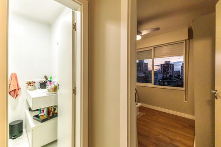 Apartamento para alugar com 72m², 2 quartos e sem vagaBanheiro