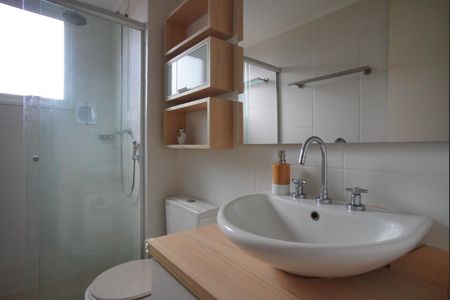 Apartamento para alugar com 66m², 2 quartos e 1 vagaBanheiro Corredor