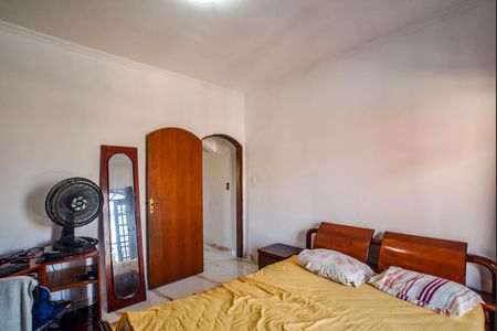Casa para alugar com 160m², 3 quartos e 2 vagasQuarto 2