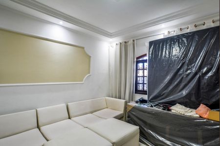 Casa para alugar com 160m², 3 quartos e 2 vagasSala