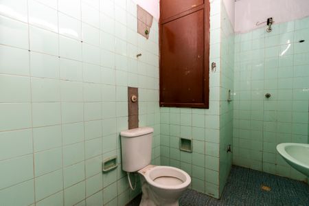 Casa à venda com 130m², 1 quarto e 2 vagasBanheiro