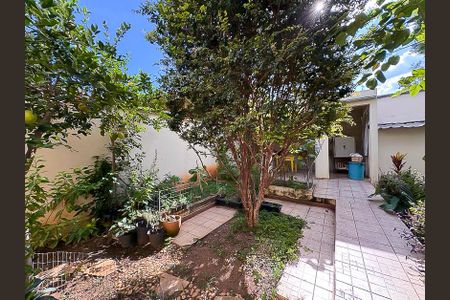 Casa à venda com 541m², 2 quartos e 4 vagasVaranda da Sala