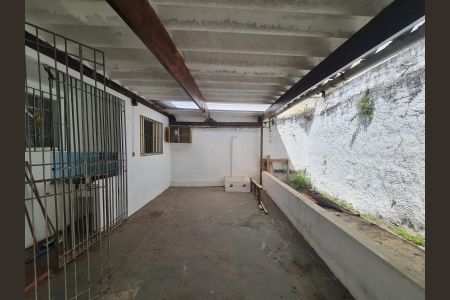 Casa à venda com 142m², 3 quartos e 2 vagasÁrea de Serviço