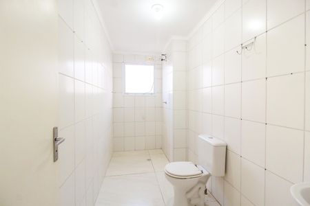 Apartamento para alugar com 48m², 2 quartos e 1 vaga Apartamento para alugar com 48m², 2 quartos e 1 vagaBanheiro