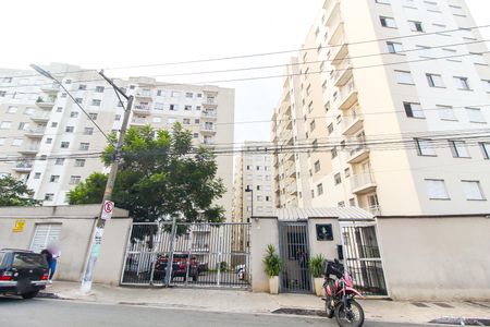 Apartamento para alugar com 48m², 2 quartos e 1 vaga Apartamento para alugar com 48m², 2 quartos e 1 vagaFachada