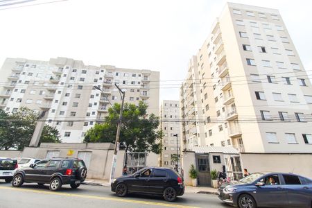 Apartamento para alugar com 48m², 2 quartos e 1 vaga Apartamento para alugar com 48m², 2 quartos e 1 vagaFachada