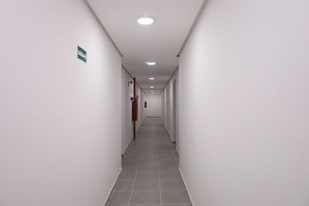 Apartamento à venda com 35m², 2 quartos e sem vagaÁrea comum - Saguão do andar