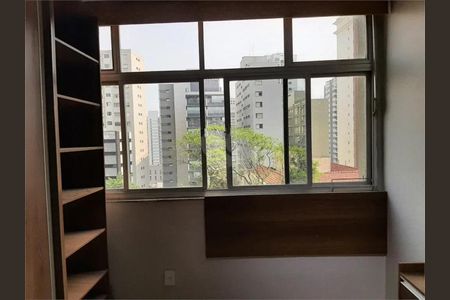Apartamento à venda com 133m², 3 quartos e 1 vagaFoto 01