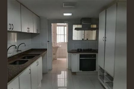 Apartamento à venda com 133m², 3 quartos e 1 vagaFoto 01