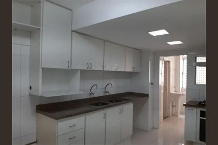 Apartamento à venda com 133m², 3 quartos e 1 vagaFoto 01