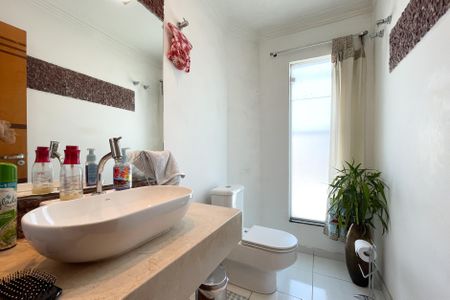 Casa à venda com 296m², 3 quartos e 4 vagasLavabo