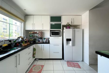 Casa à venda com 296m², 3 quartos e 4 vagasCozinha