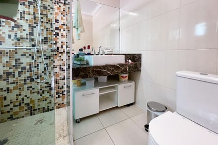 Casa à venda com 296m², 3 quartos e 4 vagasBanheiro - Suíte 1