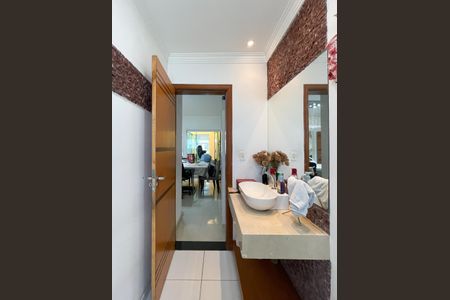 Casa à venda com 296m², 3 quartos e 4 vagasLavabo