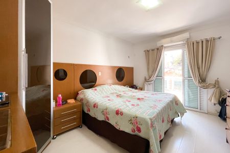 Casa à venda com 296m², 3 quartos e 4 vagasSuíte 1