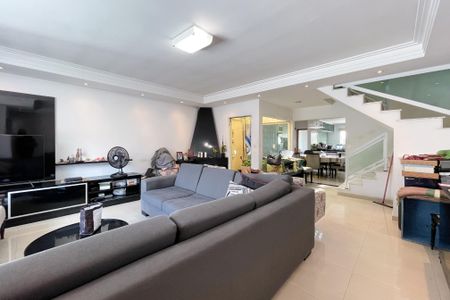 Casa à venda com 296m², 3 quartos e 4 vagasSala