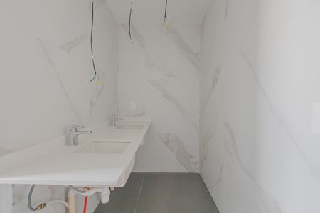 Apartamento à venda com 168m², 3 quartos e 2 vagasBanheiro da Suíte 3