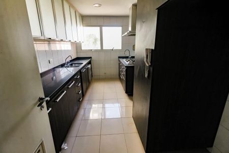 Apartamento à venda com 261m², 4 quartos e 4 vagasCozinha 