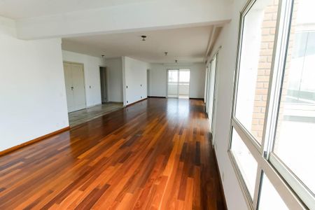 Apartamento à venda com 261m², 4 quartos e 4 vagasSala