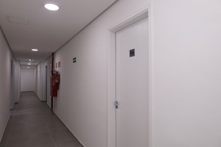 Apartamento para alugar com 35m², 2 quartos e sem vagaÁrea comum - Saguão do andar
