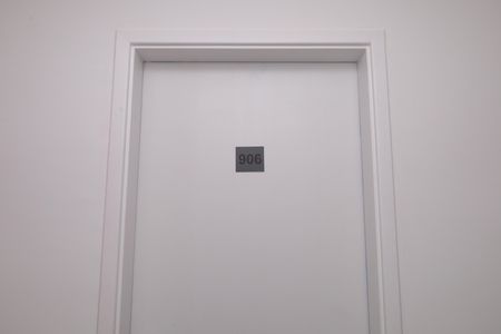 Apartamento para alugar com 35m², 2 quartos e sem vagaPorta do apartamento