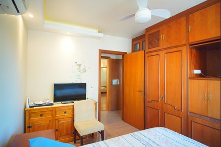 Apartamento à venda com 186m², 3 quartos e 2 vagasQuarto 2