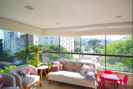 Apartamento à venda com 186m², 3 quartos e 2 vagasSala - Varanda