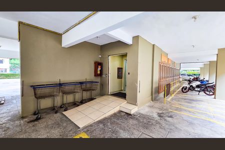 Apartamento à venda com 80m², 2 quartos e 1 vagaÁrea comum