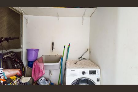 Apartamento à venda com 80m², 2 quartos e 1 vagaÁrea de Serviço