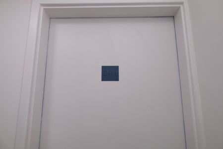 Apartamento para alugar com 35m², 2 quartos e sem vagaÁrea comum - Porta do apartamento