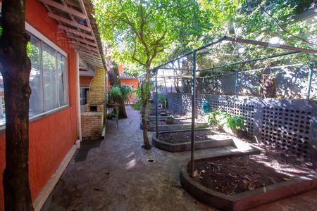 Casa de condomínio para alugar com 600m², 5 quartos e 3 vagas Casa de condomínio para alugar com 600m², 5 quartos e 3 vagasQuintal