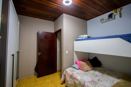 Casa à venda com 250m², 3 quartos e 4 vagas Casa à venda com 250m², 3 quartos e 4 vagasCasa 1 - Quarto 1