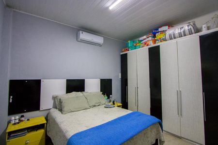 Casa à venda com 250m², 3 quartos e 4 vagas Casa à venda com 250m², 3 quartos e 4 vagasCasa 2 - Quarto