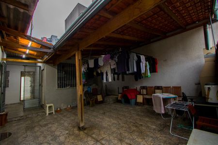 Casa à venda com 250m², 3 quartos e 4 vagas Casa à venda com 250m², 3 quartos e 4 vagasQuintal