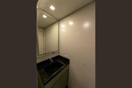 Apartamento à venda com 66m², 2 quartos e 2 vagasBanheiro social