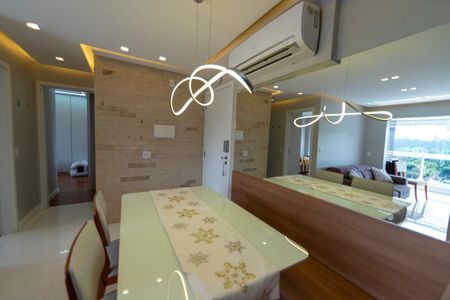 Apartamento à venda com 66m², 2 quartos e 2 vagasSala