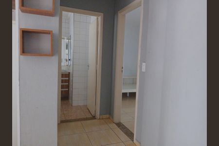 Apartamento à venda com 76m², 2 quartos e sem vagaCorredor
