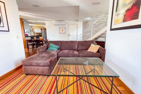 Apartamento à venda com 118m², 1 quarto e 2 vagasSala