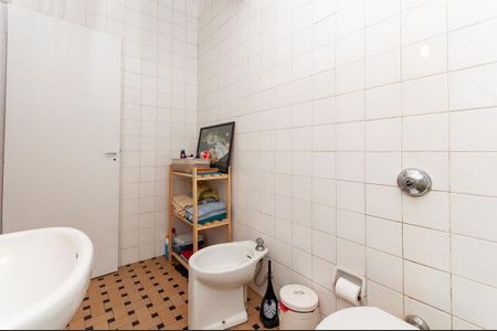 Apartamento à venda com 74m², 2 quartos e 1 vagaBanheiro Social
