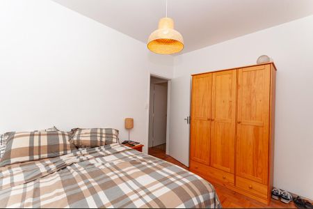 Apartamento à venda com 74m², 2 quartos e 1 vagaQuarto 2