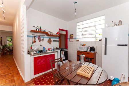 Apartamento à venda com 74m², 2 quartos e 1 vagaCozinha
