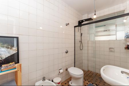 Apartamento à venda com 74m², 2 quartos e 1 vagaBanheiro Social