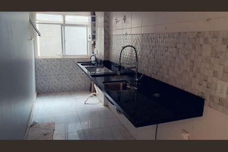 Apartamento à venda com 69m², 2 quartos e 1 vaga Apartamento à venda com 69m², 2 quartos e 1 vagaCozinha