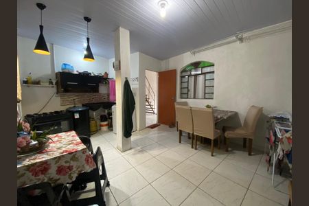 Casa à venda com 136m², 8 quartos e 3 vagasSala 5