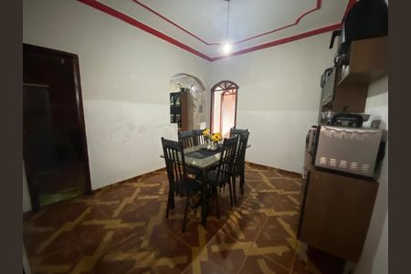 Casa à venda com 136m², 8 quartos e 3 vagasCozinha 3