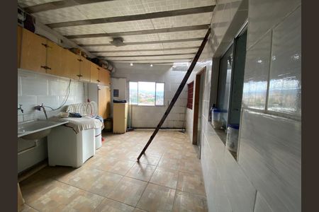 Casa à venda com 136m², 8 quartos e 3 vagasÁrea de Serviço