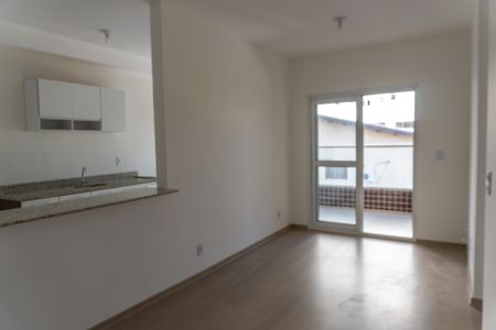 Apartamento para alugar com 72m², 2 quartos e 1 vagaSala