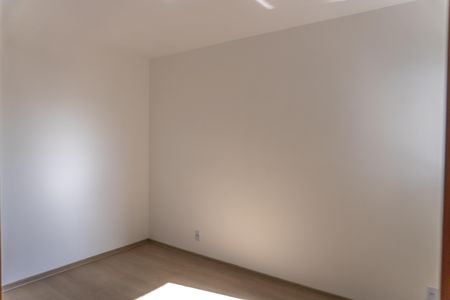 Apartamento para alugar com 72m², 2 quartos e 1 vaga Suíte