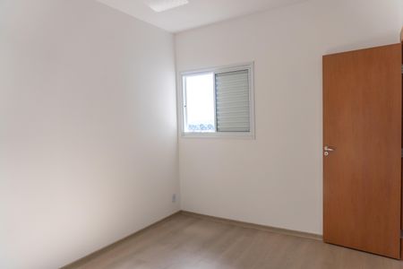 Apartamento para alugar com 72m², 2 quartos e 1 vaga Suíte